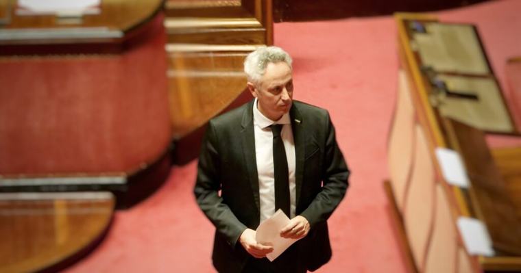 Balneari. Croatti (M5S): anche settembre è arrivato, ma nessuna notizia del bando-tipo