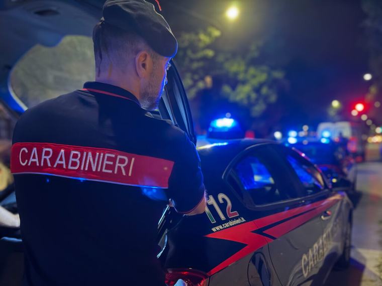Cronaca. Intervento dei Carabinieri sul lungomare di Rimini: arrestato un 27enne dopo le minacce al titolare di un locale e ai militari