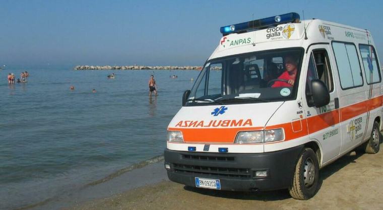 Cronaca. Bellaria, malore improvviso in mare: muore turista 80enne