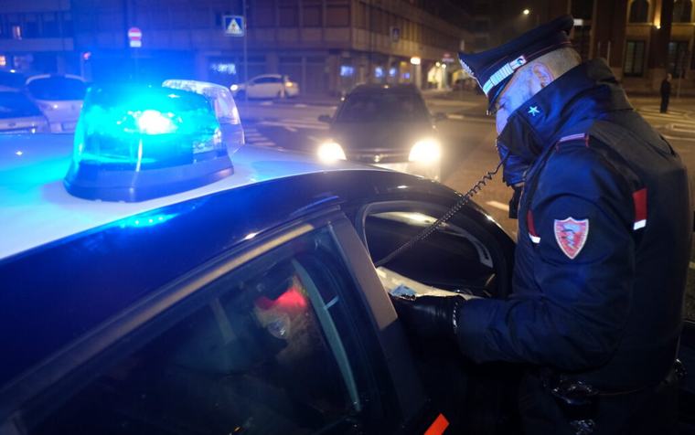 Cronaca. Controlli in via Marecchiese a Rimini: la replica del 47enne arrestato dopo l’intervento dei carabinieri