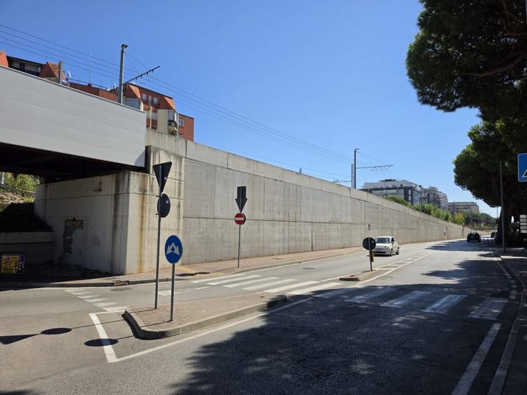 Riccione. Un racconto d’arte a cielo aperto: un grande murale riqualificherà i muri del Metromare